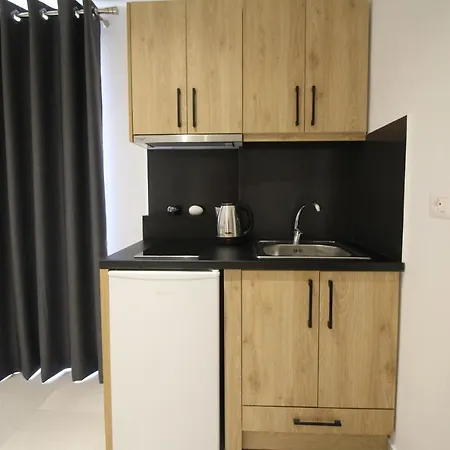 Saranda Rooms 3* Σαράντα