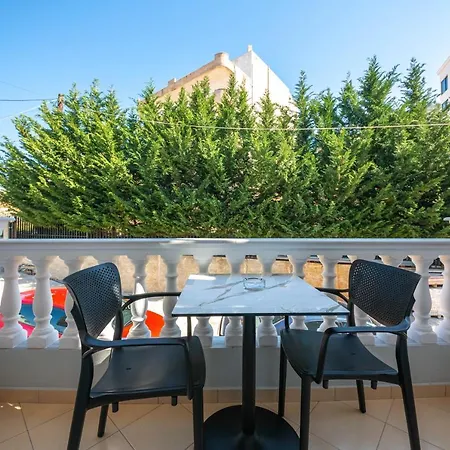 Saranda Rooms Πανσιόν 3*