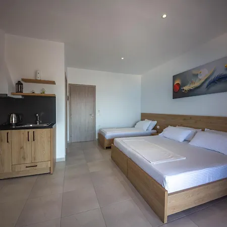 Πανσιόν Saranda Rooms Σαράντα