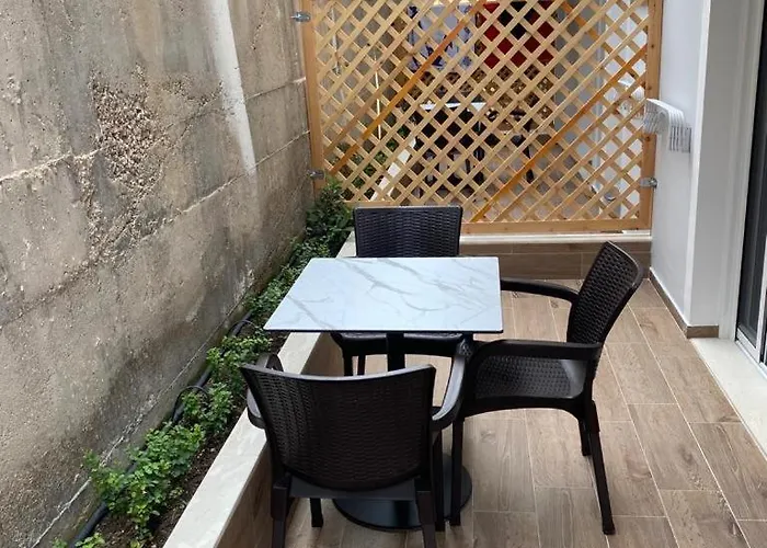Saranda Rooms