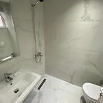Πανσιόν Saranda Rooms