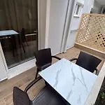 Πανσιόν Saranda Rooms 3*