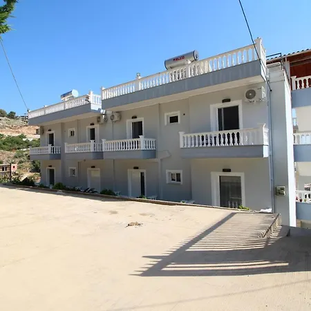 Saranda Rooms 3*