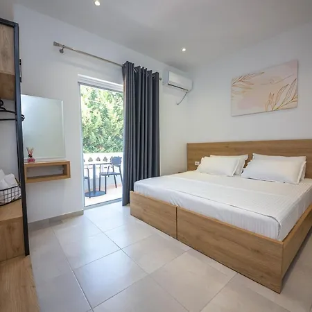 Saranda Rooms