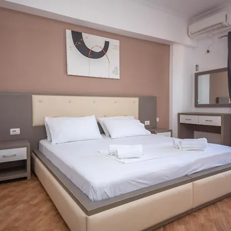 Saranda Rooms Guest house 3*